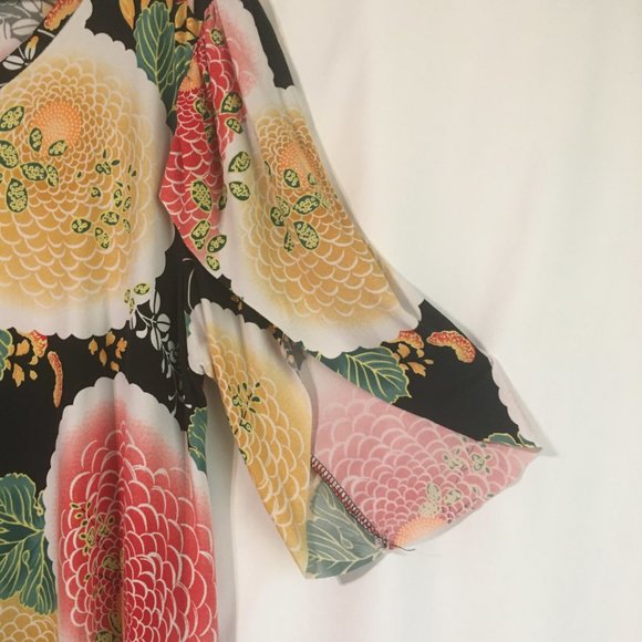 SOL RHR Floral Dress with Overlap Sleeve - Picture 4 of 8